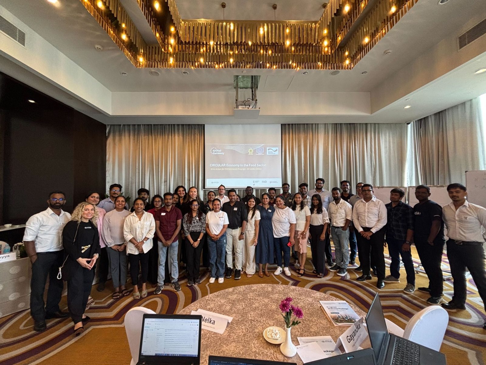 A full cohort at a Mia AI training